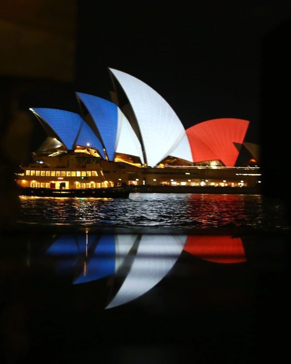 Opera House con los colores de Francia 2015